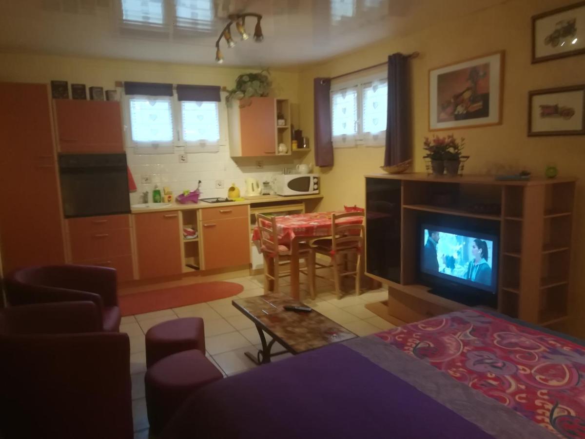 Maison Montricher-le-Bochet Eksteriør billede